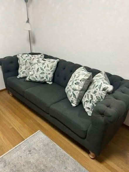 Photo of free sofa (Moraga) #1