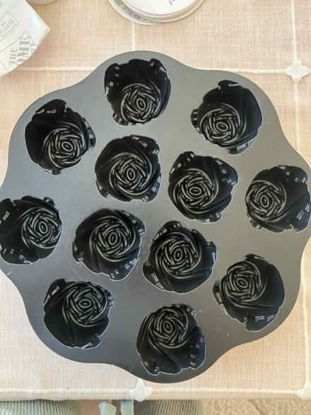 Photo of free Sweetheart Rose muffin pan (Rockville) #1