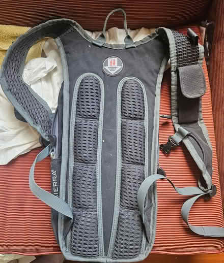Photo of free High Sierra hydration pack (Roxbury) #2