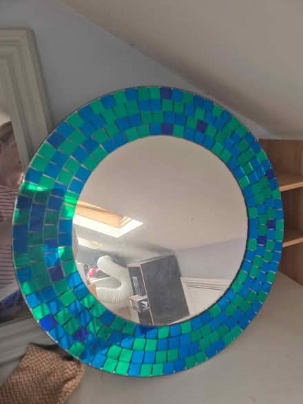 Photo of free Round mirror (Highbury N5) #1