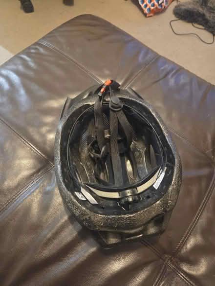 Photo of free Purple and white girls' lightweight helmet (Round Green LU2) #4