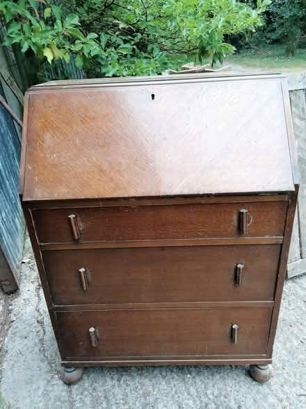 Photo of free Oak desk (Prescott SY4) #1