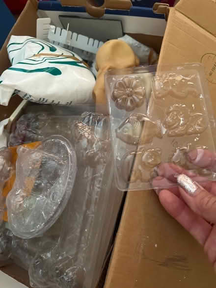Photo of free Plaster of Paris mould making kit (GU14) #2