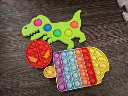 Photo of free Fidget toy bundle (Thringstone LE67) #1