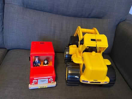 Photo of free Toys (Thringstone LE67) #1
