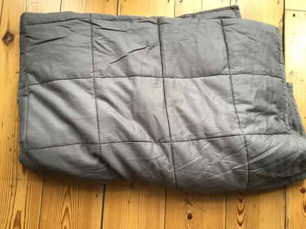 Photo of free Highams Weighted Blanket (TN34) #1