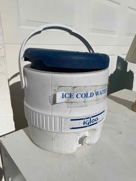Photo of free 3 gallon water container (West Union City) #1