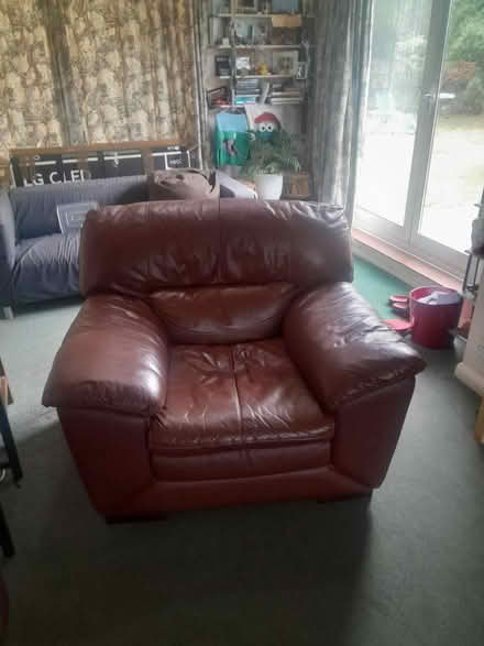 Photo of free Large comfy leather chair (HA6 Northwood) #1