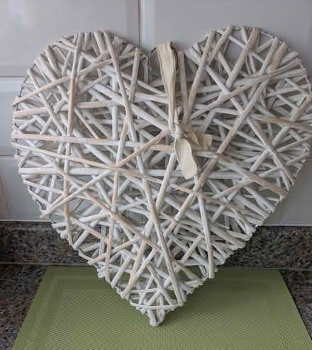 Photo of free Large Wicker Heart (Beulah Hill SE19) #1