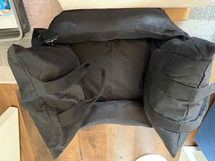 Photo of free Pet travel bed for medium sized dog (Coney Hall BR4) #1