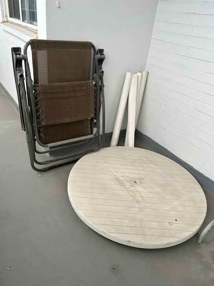 Photo of free Patio Items - Last Chance (Erin Mills) #2