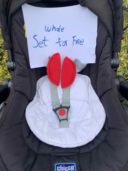 Photo of free Set of push chair, car seat (NR5 0ul) #1
