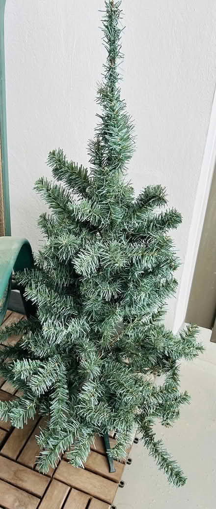 Photo of free Smaller Christmas Tree (Erin Mills) #1