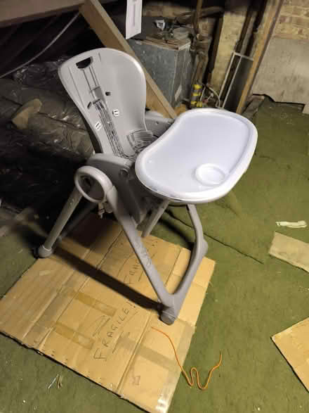 Photo of free Feeding table (BR2 Bromley bus garage) #1