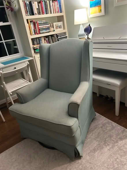 Photo of free Armchair, rocks and swivels (Arlington Heights) #1