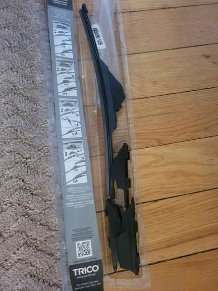 Photo of free Rear windshield wiper blade (Cathedral Heights) #2