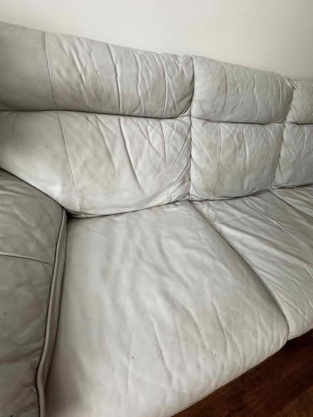 Photo of free White leather sofa (PO144AW) #1