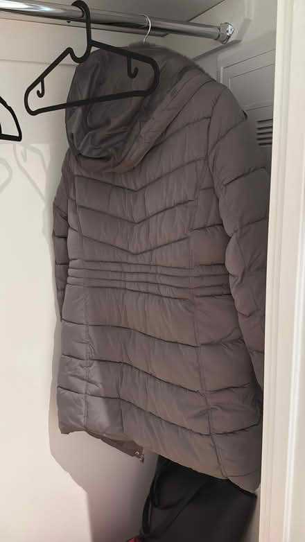 Photo of free Items for immediate giveaway (Astoria (Hallett’s Cove)) #2