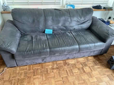 Photo of free KNISLINGE 3-seat & 2-seat sofas (Surbiton KT6) #1