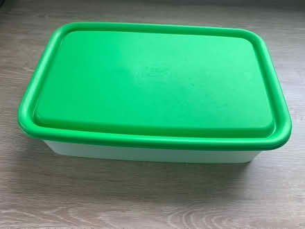 Photo of free Belli e Forti Tupperware Box (W3) #2