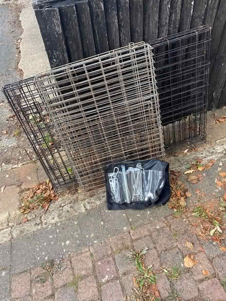 Photo of free 2 dog cages (CR0) #3