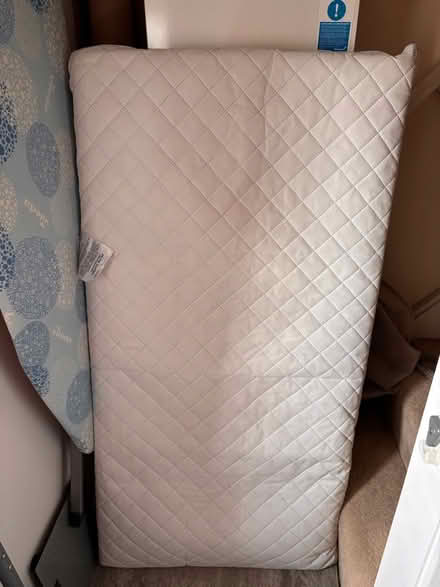 Photo of free kids mattress (OL7 ashton under lyne) #1