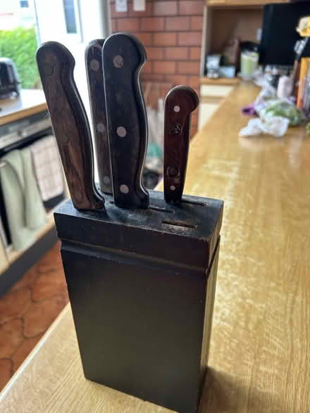 Photo of free Kitchen knives and block (Gedling NG4) #2