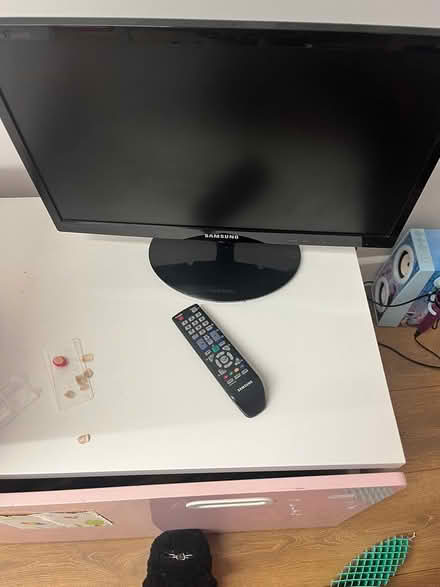 Photo of free None working tv (Queensbury BD13) #1