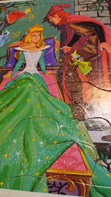 Photo of free Sleeping Beauty puzzle (Allen) #1