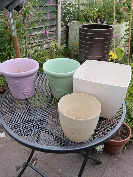 Photo of free Various indoor planters (North Watford WD24) #1