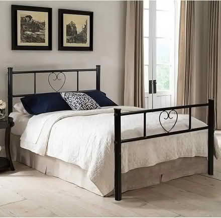 Photo of free Aingoo Single Bed Frame Solid 3ft Metal Beds with Heart Shap (Surbiton KT6) #4