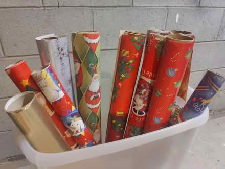 Photo of free Holiday wrapping paper (Mountain View) #1