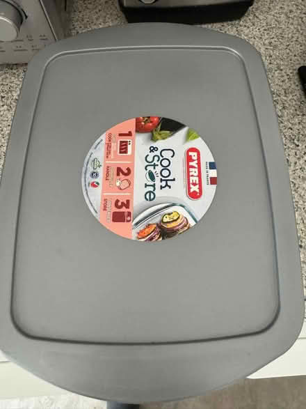 Photo of Cook & store glass dishes with lid (HA2 south harrow) #3