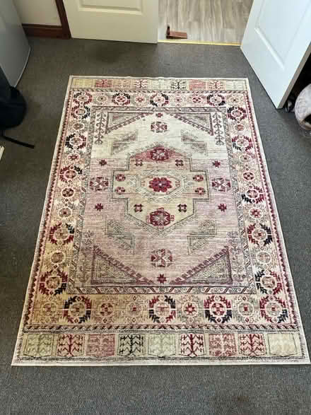 Photo of free Patterned Rug 140cm x200cm (So19 9ah) #1