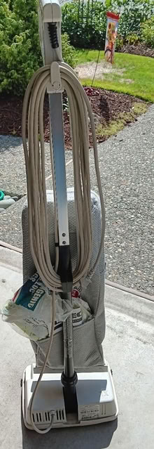 Photo of free Oreck Upright Vacuum (Snohomish area) #2