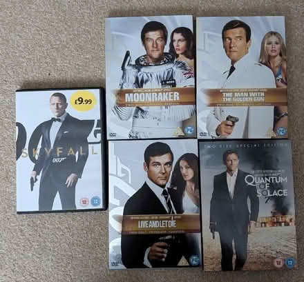 Photo of free Collection of James Bond films on DVD (AB22) #1