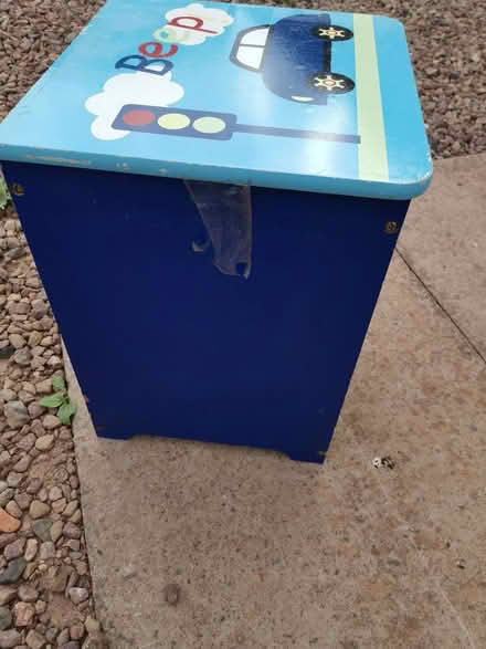 Photo of free kids night table (Pathead EH37) #2