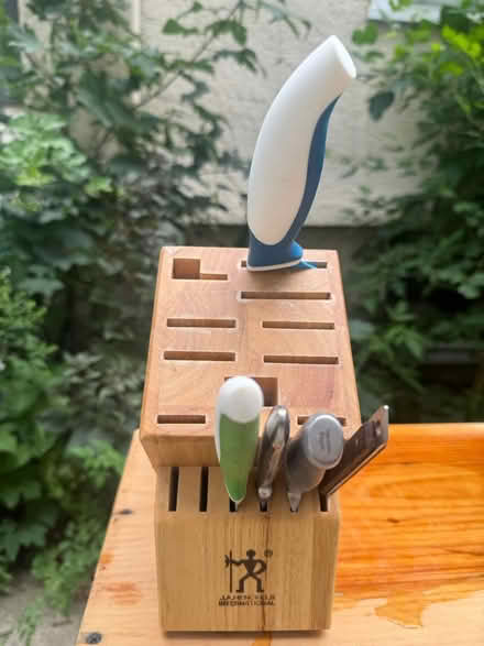 Photo of free Knife holder and knives (Watertown) #1
