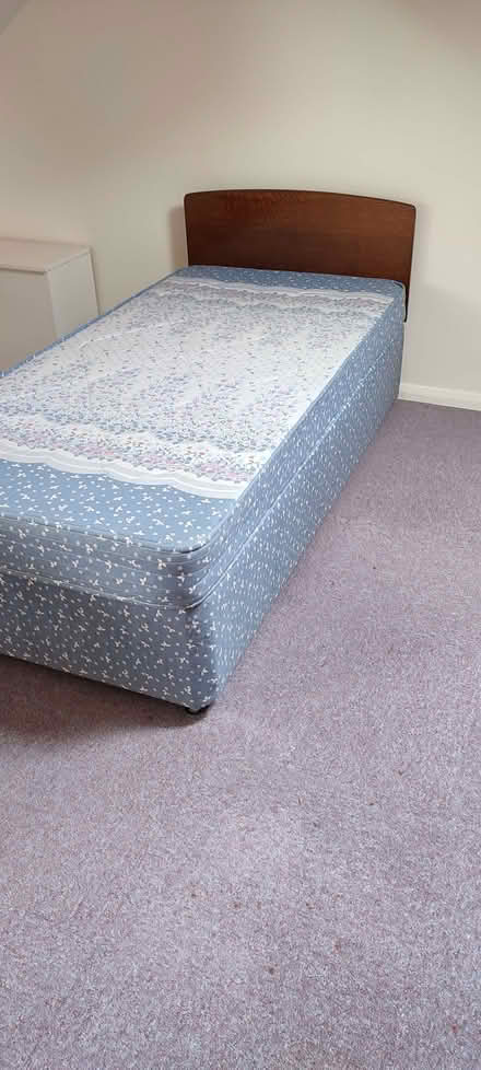 Photo of free single divan bed with matress and headboard (Sigglesthorne HU11) #2