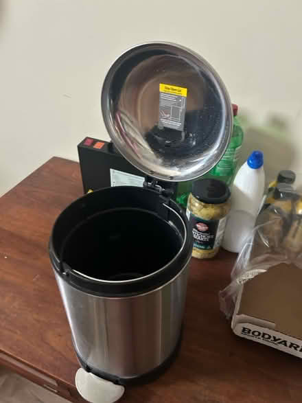 Photo of free Small Trash Can (22209) #1