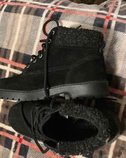 Photo of free Womens boots (Montebello) #1