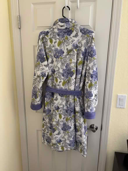 Photo of free Waverly floral print robe S/M (Sunnyvale near Fremont H.S.) #2