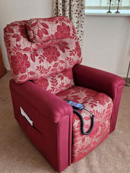 Photo of free Electric rise and fall chair (LN6 Boultham Park area) #1