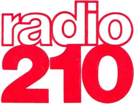 Photo of Radio 210 items / (1976 - 90's) (South Reading RG2) #1