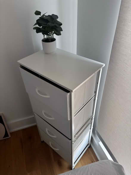 Photo of free Furniture for immediate giveaway (Astoria (Hallett’s Cove)) #3