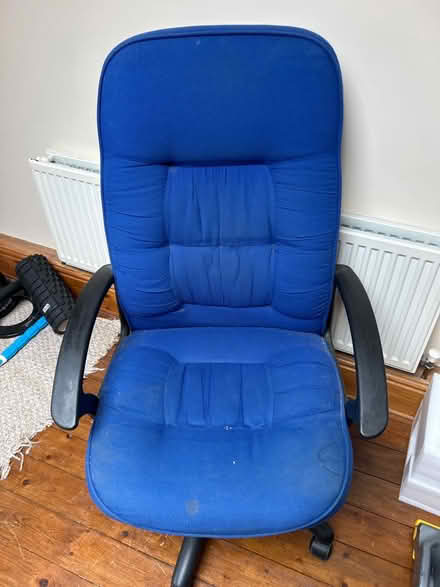 Photo of free Comfortable office chair (CB25 9ae) #1