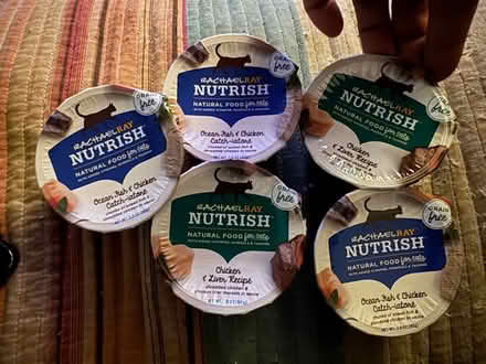 Photo of free Rachael Ray wet cat food (20851) #1