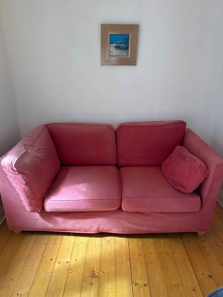 Photo of free Small red sofa (Wheathampstead AL4) #1