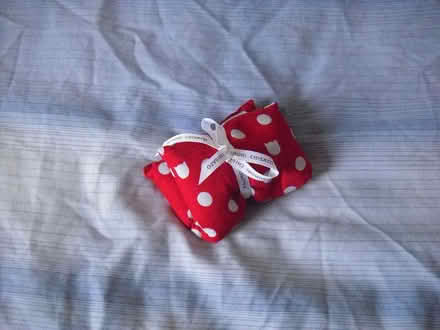 Photo of free Little cushion which can be heated up. Never been used. (Grange Court E10) #1