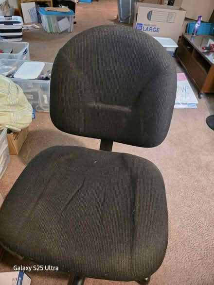 Photo of free Office chair (Belle mead nj off route 206) #1